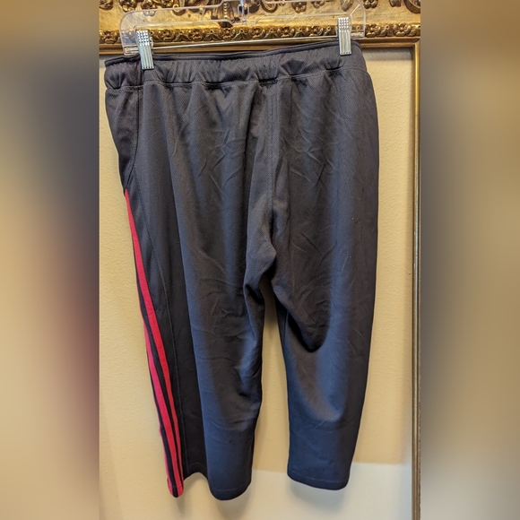 ADIDAS CAPRIS SZ XL - Picture 3 of 5